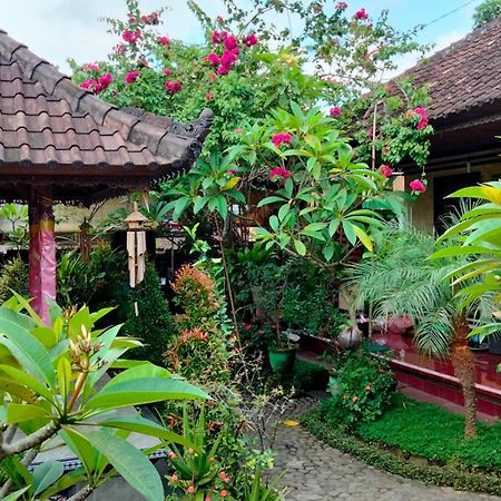Pomelo Guest House Ubud Exterior foto